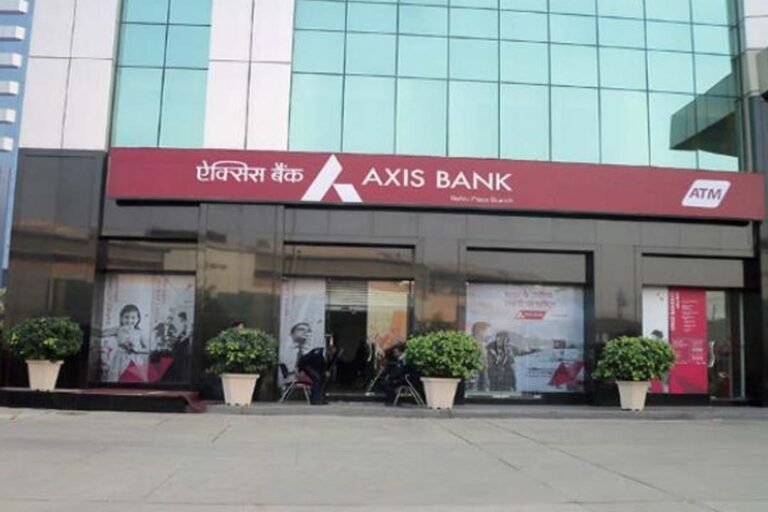 Big news about Axis Bank: Hack हुआ Axisbank, किसी भी लिंक पर ना करें Click Big news about Axis Bank
