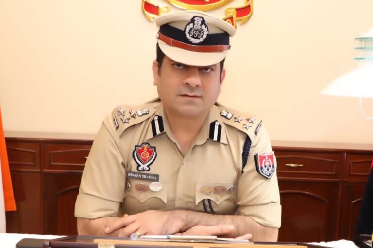 Breaking: 52 लोगों के हथियारों के लइसेंस रद्द, पुलिस ने दी ये चेतवानी Commissioner Swapan Sharma