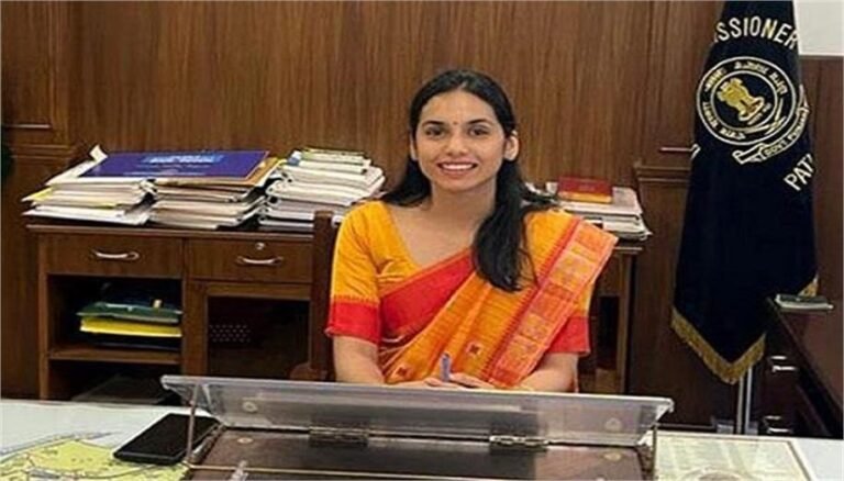 Punjab News: लुधियाना में DC ने जारी किया हेल्पलाइन नंबर, जानें क्यों लुधियाना में DC ने जारी किया हेल्पलाइन नंबर, जानें क्यों