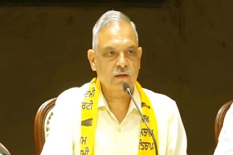 Punjab News: अकाली दल को बड़ा झटका, मौजूदा विधायक हुए AAP में शामिल अकाली दल को बड़ा झटका, मौजूदा विधायक हुए AAP में शामिल