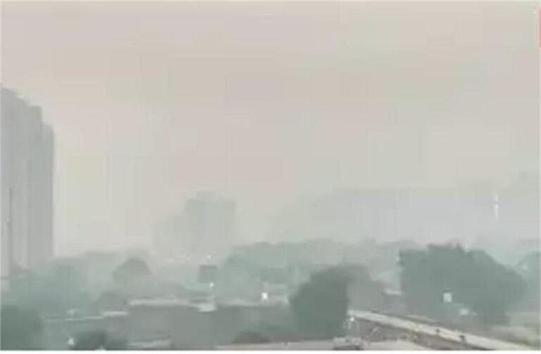 Punjab: पराली जलाने के मामले बढ़ने से पंजाब की हवा हुई दूषित, एयर क्वालिटी 150 से पार पराली जलाने के मामले बढ़ने से पंजाब की हवा हुई दूषित, एयर क्वालिटी 150 से पार