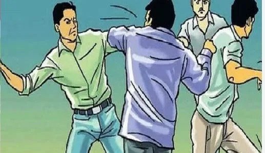 Ludhiana: सरेआम नेता पर जानलेवा हमला, जांच में जुटी पुलिस सरेआम नेता पर जानलेवा हमला, जांच में जुटी पुलिस