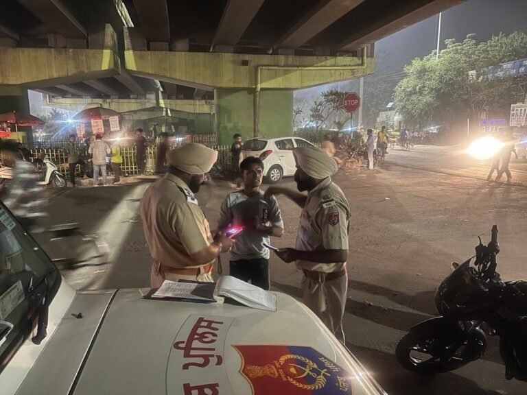 Jalandhar में सख्त हुए Rules, लोगों के लिए जारी हुई Warning! Jalandhar में सख्त हुए Rules, लोगों के लिए जारी हुई Warning!