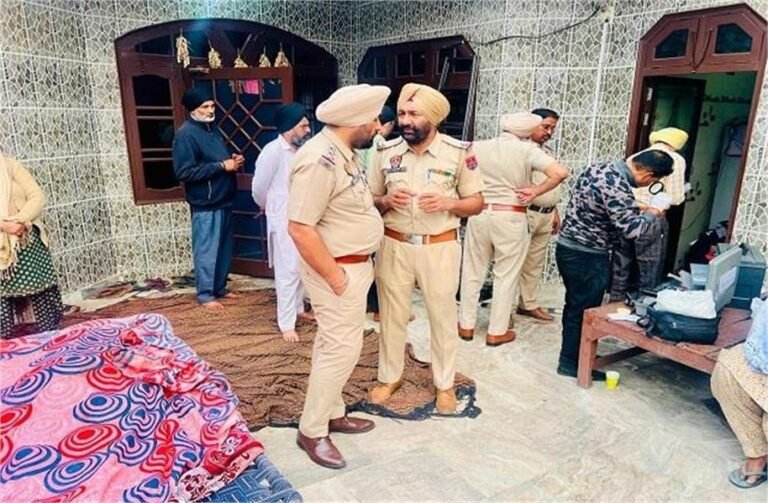 Punjab: पंजाब में बड़ी वारदात! आधी रात घर में घुस की महिला की ह’त्या पंजाब में बड़ी वारदात! आधी रात घर में घुस की महिला की ह'त्या