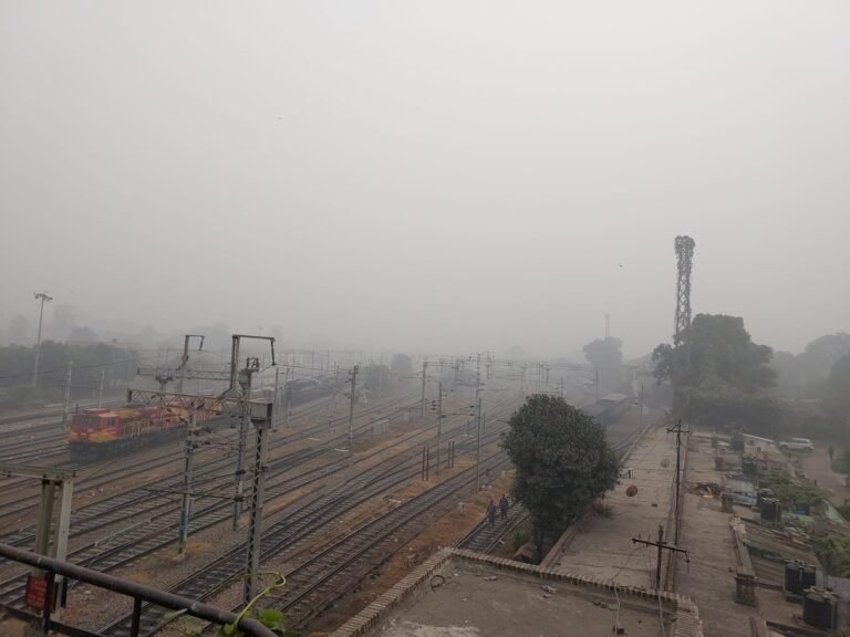 पंजाब में जहरीली हवा से हालात खराब, स्कूली बच्चों को झेलनी पड़ रही परेशानी