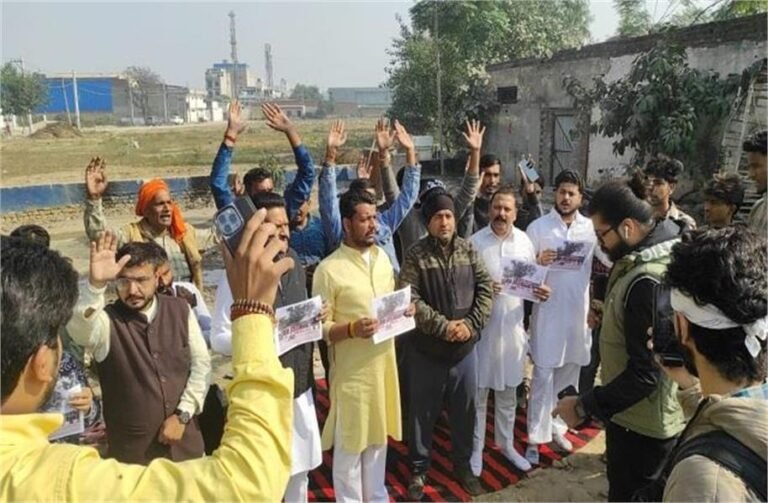 महानगर में रातों-रात गायब हुआ मंदिर!, श्रद्धालुओं में भारी रोष