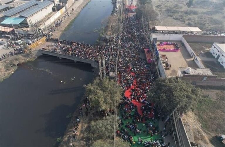 लुधियाना में प्रदर्शनकारियों ने लगाया धरना, पुलिस कमिश्नर ने खुद संभाली कमान