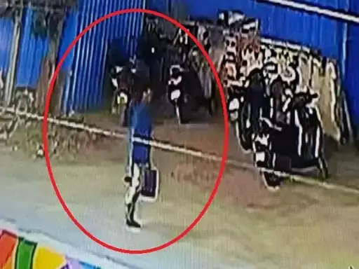 13 लाख की चोरी, रायपुर में कारोबारियों से उठाईगिरी के आरोपी गिरफ्तार